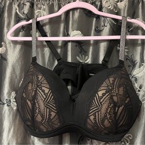 Gorgeous Torrid Dream wire free bra 42c
